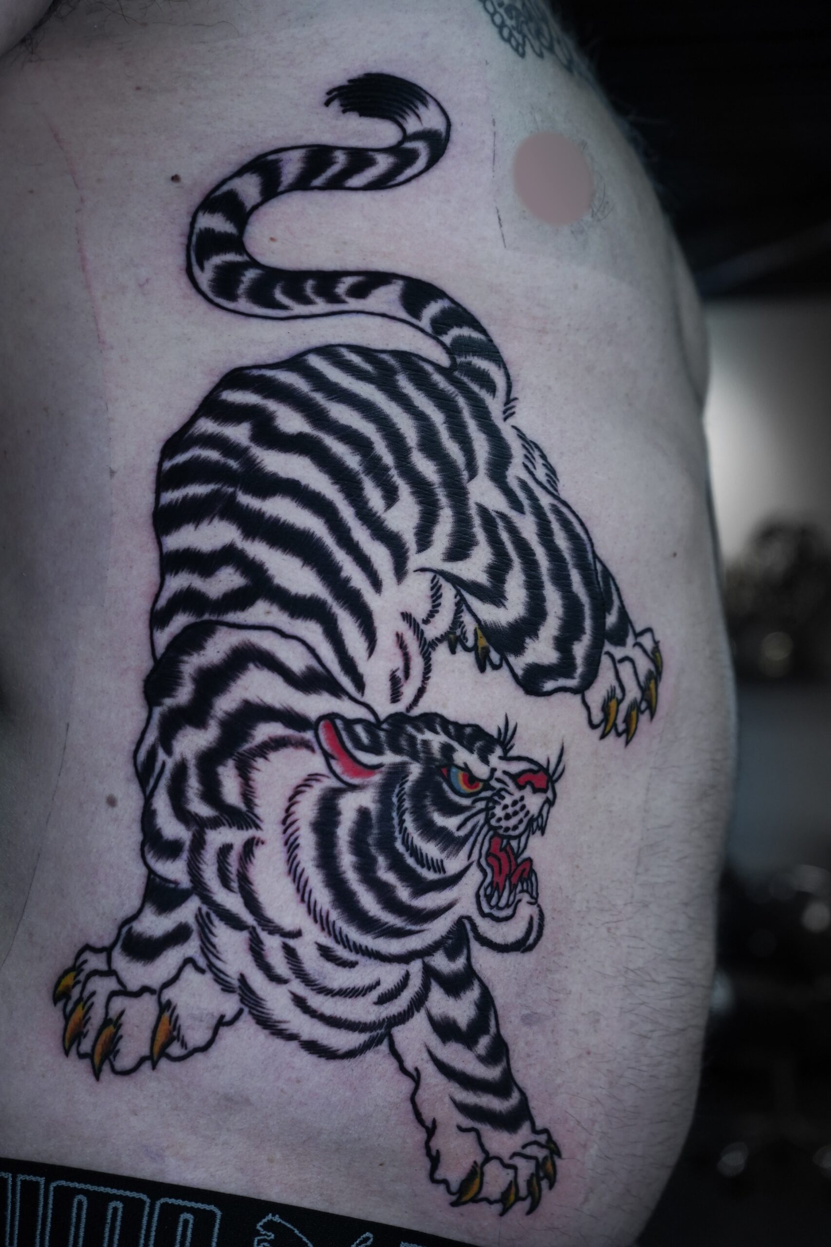 san antonio artist specializing in neotraditional